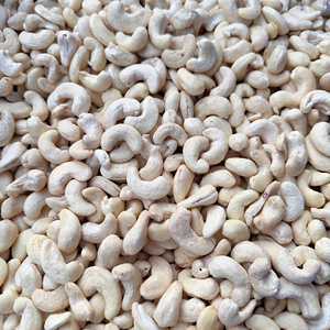 Wholesale Cashew Roasted <b>Nuts</b> Ww180 Premium Quality Cashew <b>Nuts</b> 20 Kg Cheap Price, OEM ODM Packaging - Product Image 1