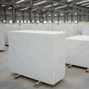 Blocs bruts de marbre blanc naturel du Vietnam pour la production de dalles et les projets de design d'intérieur – Matériau en pierre haute densité - Product Image 1