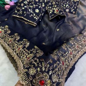 Sari en satin Fendy, sari dégradé, sari de créateur, sari brodé de sequins, sari brodé de diamants, sari de soirée, sari de mariage, sari festif - Product Image 2