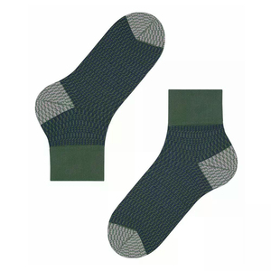 OEM Customized Crew <b>Socks</b> Breathable Athletic Quick Dry <b>Socks</b> for <b>Men</b> and Women with Personalized Design and High Quality Logo - Product Image 2