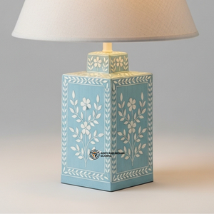 Lampe de table artisanale avec incrustation florale bleue |   Éclairage décoratif design pour la maison - Product Image 2