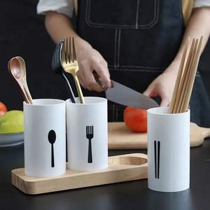 Porte-couverts en métal de style industriel, parfait pour les cuisines contemporaines, les cafés et les intérieurs de restaurants - Product Image 1
