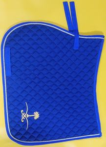 Tapis de selle matelassé avec logo saoudien, léger, durable, confortable, OEM/ODM accepté, tapis de selle de luxe tout usage - Product Image 4