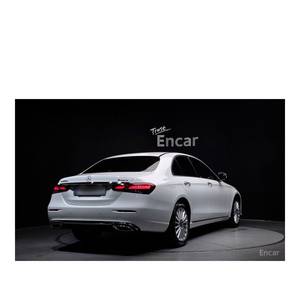 Mercedes-Benz Clase E E220d 4MATIC Exclusive, Modelo Agosto 2023, 70,585 km, Caja de Cambios Automática, Asientos de Cuero, Volante a la Izquierda, Tracción Trasera - Product Image 2