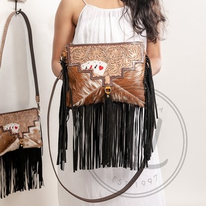 Nouveau Style occidental fabriqués à la main en cuir de fourrure de vachette usiné sacs à main à franges Boho Unique jeu de cartes joueur sacs à main à franges en peau de vache - Product Image 2