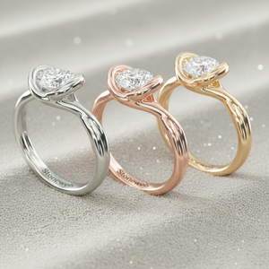 Anillo de compromiso solitario Stonewels con bisel medio y nudo, chapado en oro |   para diamantes cultivados en laboratorio certificados |   Propuesta de Diseño Moderno y Lujoso - Product Image 5