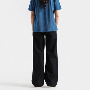 กางเกงขายดีสำหรับผู้หญิง สีพื้น ใส่สบาย กางเกงฤดูร้อน ทรงขาตรง บริการ OEM คุณภาพพรีเมียม สำหรับขายออนไลน์ - Product Image 4