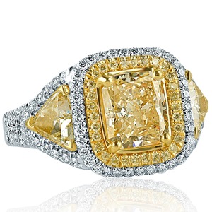 Anillo de compromiso y boda con diamante amarillo de corte radiante cultivado en laboratorio, oro blanco de 14k, 3 piedras, doble halo, claridad VVS+, diseño de tallo dividido - Product Image 5