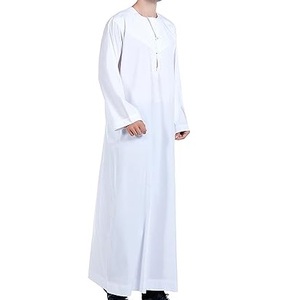 Nouvelle Arrivée Dubaï Koweït Thobes Islamiques Modernes d'Été Brodés en Coton Respirant Services OEM Personnalisables Thobes de Prière pour Hommes - Product Image 5