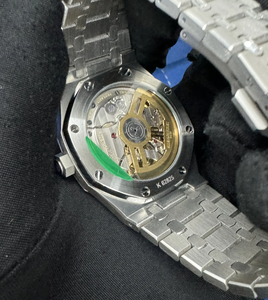 Montre-bracelet de luxe automatique en acier inoxydable avec cadran à index et moissanite baguette sur le saphir, style Hip-Hop, collection Black Ocean Jewels - Product Image 4