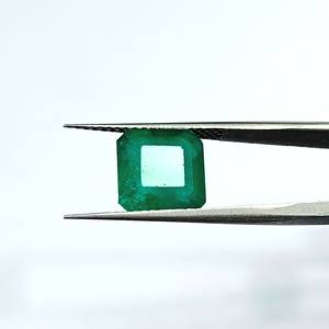 Esmeralda Octogonal Verde de 6.77 Quilates de Zambia, Gema Suelta - Product Image 2