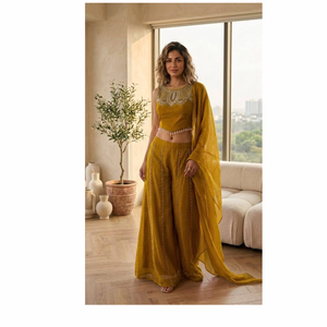 Ensemble de soirée élégant pour femme, composé d'un haut en satin de viscose orné de perles et d'un pantalon palazzo Rangoli Crush, création de styliste. - Product Image 1