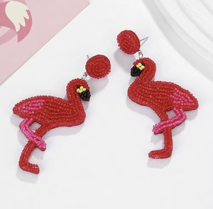 Pendientes clásicos unisex hechos a mano con cuentas de semillas, diseño de sombrero, color rosa y negro, novedades, para profesores, boda - Product Image 4