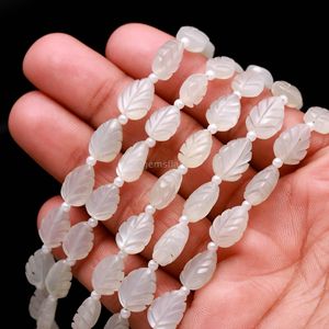 ลูกปัดรูปใบไม้หินมูนสโตนสีขาว AAA พลอยธรรมชาติแกะสลักด้วยมือสำหรับทำเครื่องประดับ ขนาด 11-12 มม. ความยาว 8 นิ้ว ขายส่งจำนวนมาก - Product Image 5