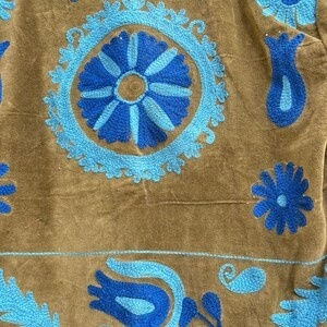 Best Selling Suzani Velvet Embroidered <b>Jacket</b> <b>Short</b> Button Coat Winter Bomber <b>Jacket</b> Bohemian Outerwear Wholesale Factory Price - Product Image 2