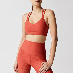 Ensemble de soutien-gorge de sport à pois rouges, leggings taille haute, vêtements de sport sans couture pour le yoga, vêtements de fitness pour femmes - Product Image 1