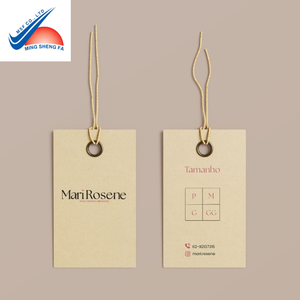 Étiquette de suspension en papier personnalisée et imprimée avec logo en relief - Finition texturée en relief - Améliore l'expérience de marque pour les collections de vêtements haut de gamme - Product Image 3