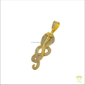 Pendentif Serpent Plaqué Or 18K Fait Main avec Design Animal Sertie de Pierres Moissanite Certifiées GIA – Cadeau Idéal - Product Image 2