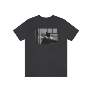 เสื้อยืดคอกลมแขนสั้นสีแดงเบอร์กันดีสำหรับผู้ชาย ทรงปกติ สไตล์ลำลอง พิมพ์ลายรูปแมว โลโก้ด้านหน้า ผ้าเจอร์ซีย์ถักจากผ้าฝ้าย เสื้อยืดสีแดงเบอร์กันดีสำหรับผู้ชาย - Product Image 3