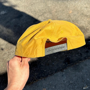 Sombreros Snapback de pana de cuerda personalizados Unisex de alta calidad hechos en Vietnam Top impermeable para deportes de hombres patrón en blanco sombrero amarillo - Product Image 2