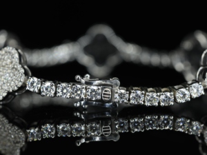 S925 Silver Moissanite 4mm <b>Clover</b> European and American Cross-border Bestseller Hip-hop Tennis <b>Bracelet</b> High-end Texture - Product Image 4