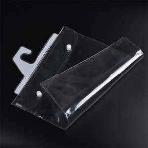 Bolsas de Embalaje de PVC Transparente al por Mayor con Cierre de Cremallera y Ganchos de Plástico para Colgar Zapatos y Calcetines - Aptas para Microondas y con Impresión Serigrafiada - Product Image 3