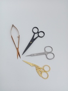 Ciseaux à cuticules professionnels en acier inoxydable, manche en plastique, lame droite et tranchante, durables, résistants à la rouille, pour le soin des ongles - Product Image 6