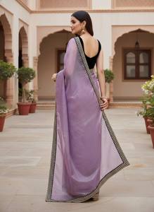 . Saree Sone Net de créateur avec broderie de paillettes et bordure en velours, accompagné d'un élégant haut en velours - Product Image 2