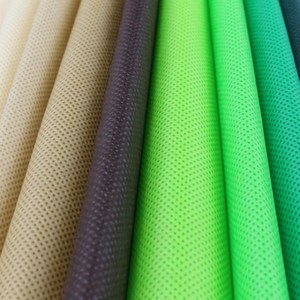 Tissu non tissé en microfibre industrielle, imperméable à l'huile et à l'eau, écologique, laminé PVC, 100% polyester, fabriqué au Vietnam - Product Image 5