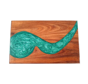 Tabla de cortar artística de resina epoxi y madera para cortar frutas, verduras y carne, tabla de cortar hecha a mano y personalizada para utensilios de cocina. - Product Image 2