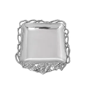 Plateau de service rectangulaire en métal avec motif feuille, finition polie, design vintage, assiette durable pour les fêtes - Product Image 2