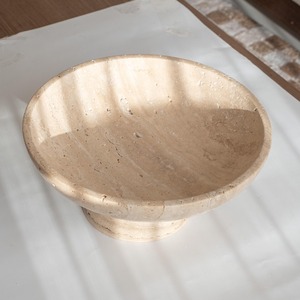 Bol en résine Auremont Signature, centre de table en époxy fait main exclusif avec un design sculptural élégant pour les intérieurs de luxe - Product Image 3