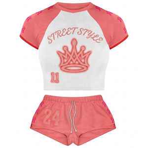 Conjunto de pantalones cortos de poliéster y spandex en negro, blanco y rosa con estampado raglan DTG, logotipo personalizado, camiseta 100% algodón y pantalones cortos. - Product Image 5