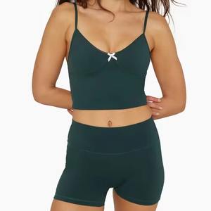 Conjunto de Yoga sin Costuras al por Mayor Personalizado: Sujetador Deportivo y Pantalones Cortos de Cintura Alta con Efecto Push-Up, Conjunto de 2 Piezas para Gimnasio y Fitness, Ropa Deportiva de Secado Rápido - Product Image 2