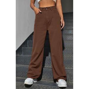 Jean en denim marron élégant et tendance pour femme, coupe large, taille haute, style boyfriend, écologique, durable, style urbain - Product Image 6