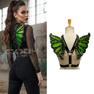Arnés de cuerpo de piel sintética con alas de mariposa verde – Proveedor de arneses de disfraz de hada de piel sintética para festivales y raves - Product Image 3