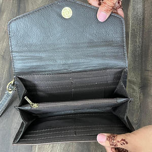 Nueva Cartera de Cuero Vacuno con Bloqueo RFID, Diseño de Lujo, para Tarjetas de Crédito, con Correa de Muñeca, Fabricada a Mano - Product Image 6