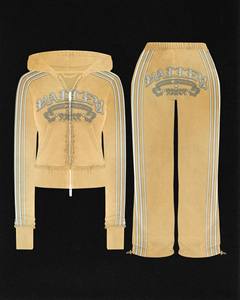 Survêtement en velours rayé personnalisé |   Ensemble sweat à capuche zippé et pantalon évasé de luxe pour femme |   Fabricant de vêtements de sport vintage en deux pièces OEM - Product Image 2