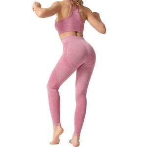 Nouvel ensemble de yoga pour femmes à prix abordable, service OEM, ensemble de yoga pour femmes effet push-up, vêtements de sport pour femmes - Product Image 4