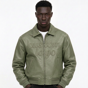 Chaqueta Varsity de Cuero Personalizada para Hombre, Chaqueta Bomber de Cuero con Parches de Letras de Chenilla, Mangas de Lana y Cierre de Botones a Presión - Product Image 3
