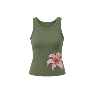 Camiseta sin Mangas Roja con Bordado Floral Blanco, Cuello Redondo, Tiras Blancas, Estilo Casual Primavera/Verano, Transpirable, para Mujer - Product Image 6