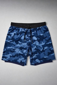 Shorts de sport pour hommes de qualité supérieure, style streetwear, pour la course et la gym, faible MOQ, confortables, motif uni, service OEM disponible, 100% polyester - Product Image 2