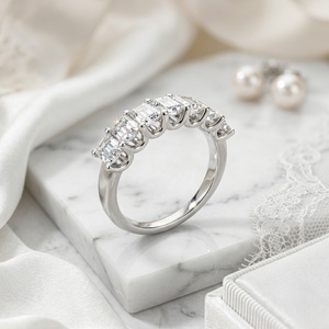 Anillo de media eternidad para mujer, de oro de 14k, con esmeraldas cultivadas en laboratorio, talla esmeralda, engaste de puntas, 3.50CTW, certificado - Product Image 3