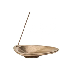 Porta Incienso Decorativo Minimalista de Latón con Bola Dorada y Difusor para Aromatizar el Hogar - Product Image 6