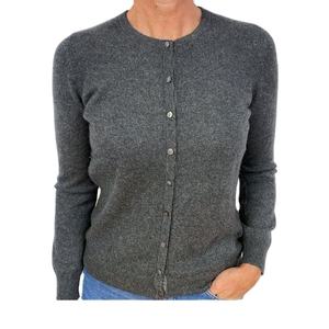 เสื้อคาร์ดิแกนไหมพรมแองโกร่าปักลายถักมือ ราคาส่ง สำหรับผู้หญิงไซส์ใหญ่ แขนยาว แต่งลูกไม้ ติดกระดุม คอปก เหมาะสำหรับฤดูหนาว - Product Image 6