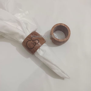 Anneaux de serviette en bois de qualité supérieure Style simple et moderne du concepteur supérieur pour la décoration de table de fête élégante En stock - Product Image 2