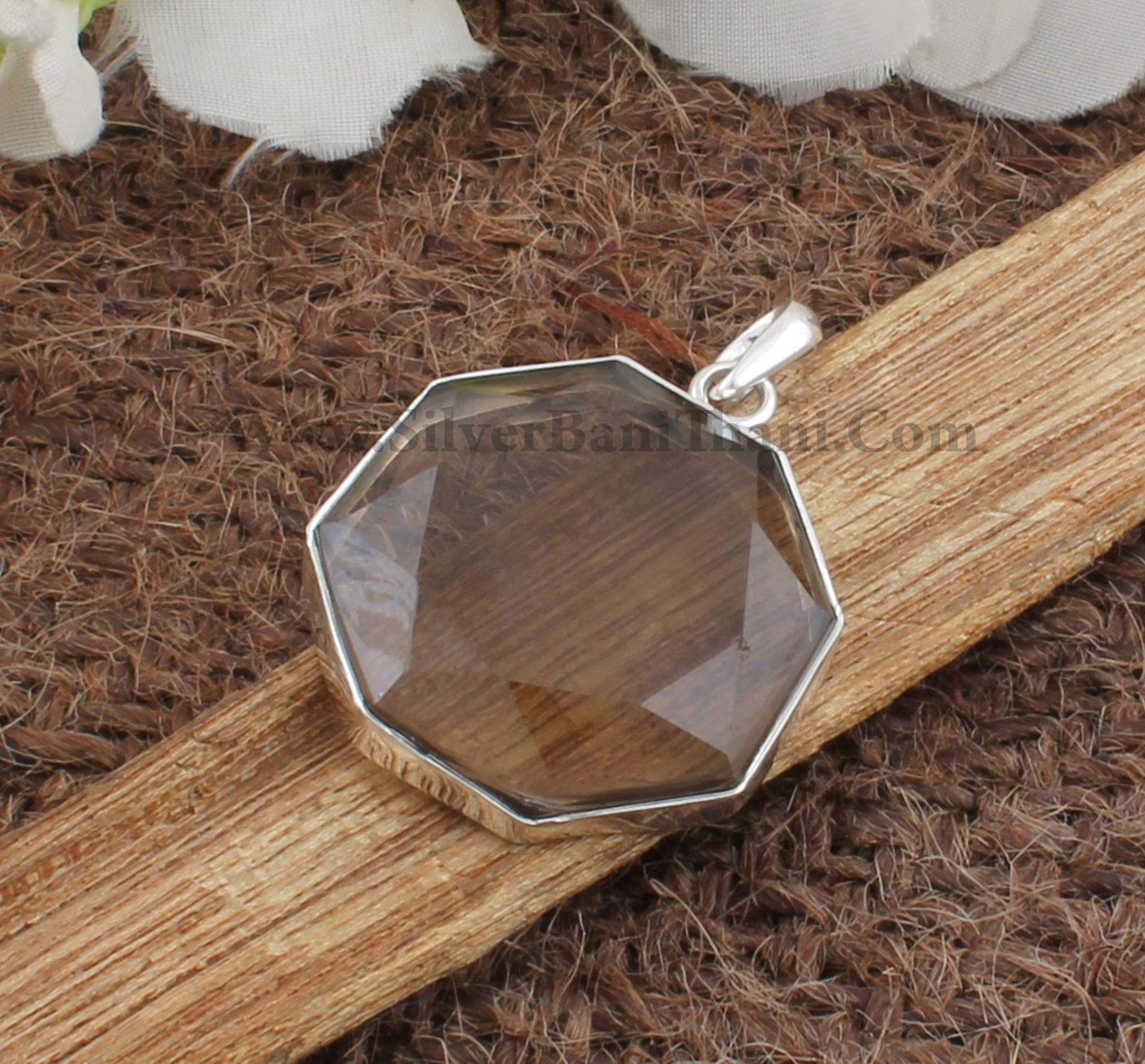 เช่นเดียวกับภาพ