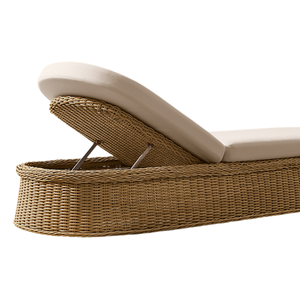 Chaise longue d'extérieur en teck massif de style resort tropical avec rangement, détails tressés, coussin luxueux, mobilier de patio et de bord de piscine - Product Image 6
