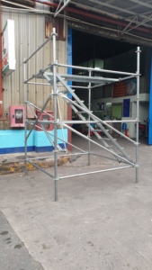 Échafaudages en acier robustes pour la construction sécurisée, l'entretien industriel et les projets d'infrastructure - Product Image 3
