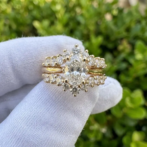 Anillo de Compromiso de Diamante Cultivado en Laboratorio con Corte Ovalado para Mujer, Chapado en Oro Amarillo, Diseño de Halo Oculto con Pavé, Certificado IGI, Clásico - Product Image 1